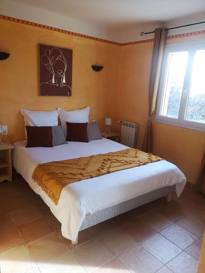 Bed and Breakfast Chez Tata à Régusse Extérieur photo